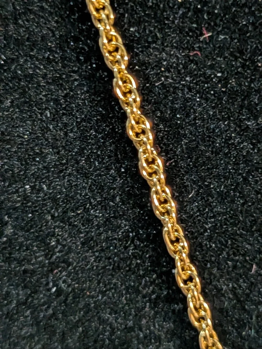 Gold-plated Floral Cubic Zirconia Necklace - Picture 4 of 5